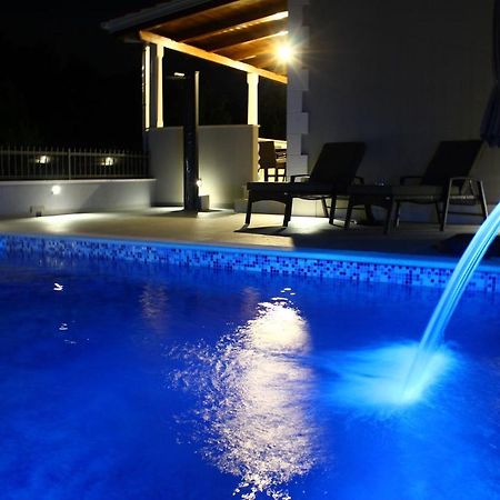 Vacation Home Meri Mirce Kültér fotó